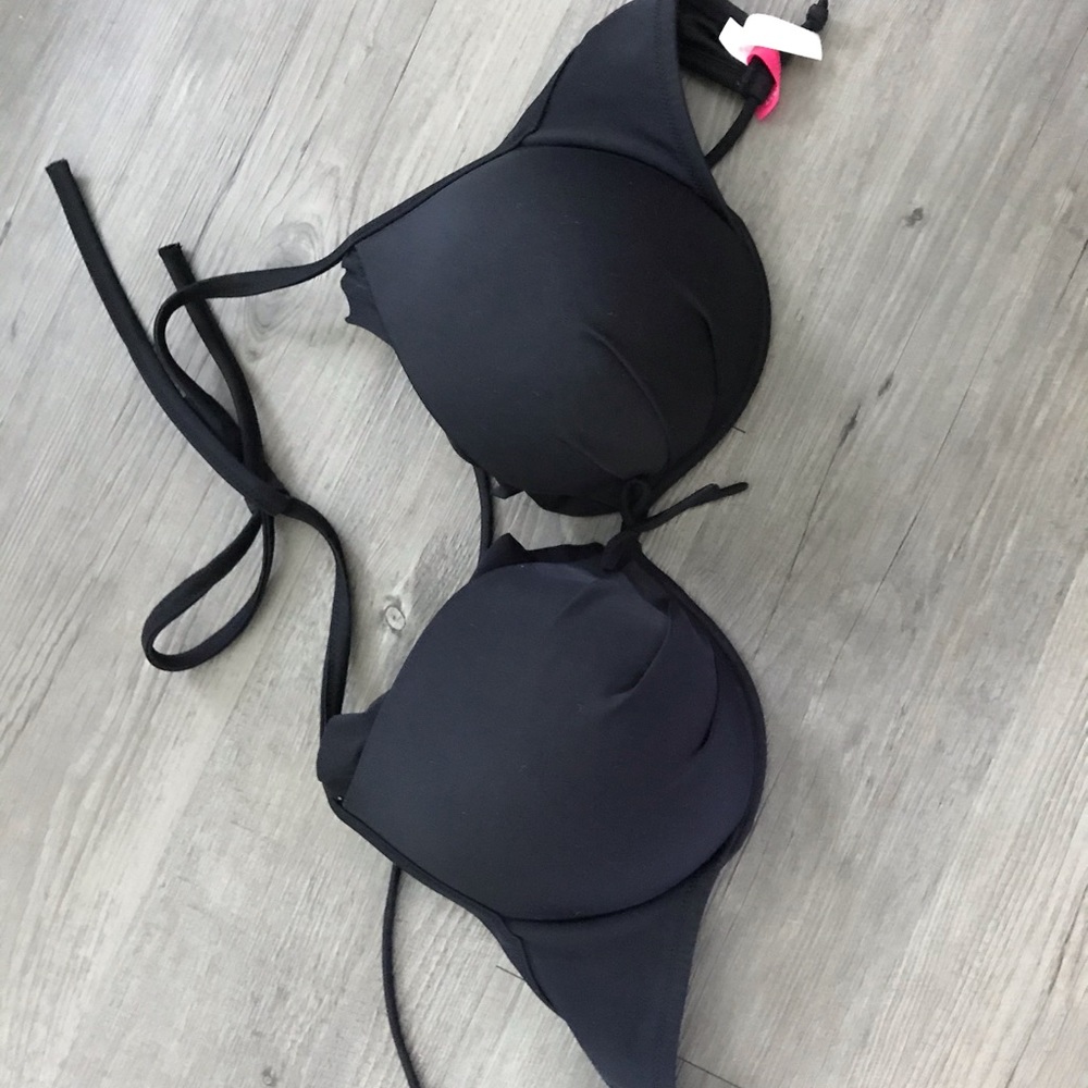Victoria’s Secret Bikini Top